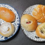 Pan Koubou Mugi No Sato - 豚まん・焼きそば・ビーフシチュー・安納芋・ミルクホーン・チーズクリーム