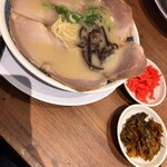 名島亭 - チャーシュー豚骨ラーメン！