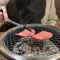 個室 炭火焼肉 有田牛 本店 - 