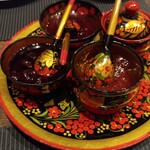 スンガリー - バラジャム、チェリージャム、ストロベリーとバニラのジャム