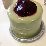 マーガレット - ピスタチオのケーキ