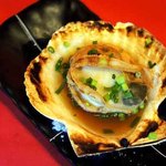 炉端貝〇 - 豊富な種類の貝料理