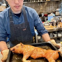 anchoa - 2024.1.  子豚の丸焼き