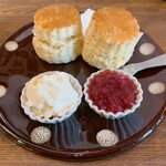 紅茶専門店チャチャドロップ - 自家製のスコーン