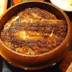 炭焼 うな富士 有楽町店 - 上ひつまぶしの “うなぎ碗”。大迫力の一品である。