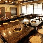 時代遅れ - 掘りごたつのご宴会会場で一体感