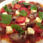 串酒場チチカブ - やわらかチャーシュートマトピザ