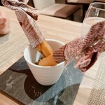 アップステアーズ - 