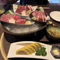 馬桜 下通り店 - 馬刺しとからし蓮根