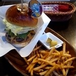 FLAIR＆DINER S-PARK - S-PARKバーガー単体1100円 ポテト、ドリンクセットは＋550円