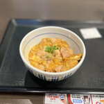 Nakau - 親子丼(ごはん小盛) 410円
