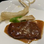 翠林 - 牛ステーキも輝いとぉー