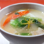 Ji-Cube - 根菜と豚肉のスープ