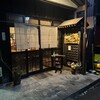 蔵精 - 木の意匠と暖かい照明がホッとさせてくれる店構え