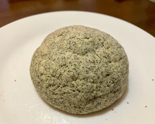 ベッカライ 徳多朗 - 紅茶のメロンパン