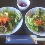 和食処　田舎家 - サラダ（無料）・漬物（無料）