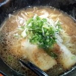 麺家 なかむら - 醤油ラーメン（690円）　しょうゆが加わるため味が濃くなります