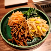 焼肉うしごろ 新宿三丁目店 - 