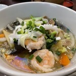 老辺餃子舘 - 五目刀削麺(塩)