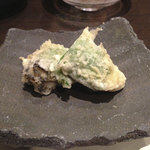 天ぷら　酒菜　醍醐 - 牡蠣を大葉で巻いたもの。