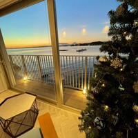 THE HARBOR TERRACE Restaurant - 