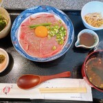 Yakiniku Gyuuto - 炙り和牛の卵黄のせ¥1800