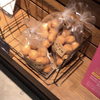 niko and ... COFFEE_1