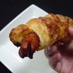 パンの実 - ☆パンの甘みとソーセージの香ばしさが面白いです☆