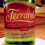 コジマネーゼ - フェッラレッレ 硬水系の炭酸水。