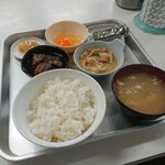 一休食堂 - 煮込み定食