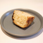 ラ・リューン - ランチコース 5000円 のパン