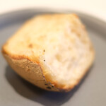 ラ・リューン - ランチコース 5000円 のパン