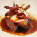 ラ・リューン - ランチコース 5000円 のフランス産 鴨のポワレ ポワブルキュベベ