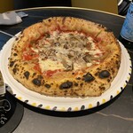 リストピッツァ バイ ナポリスタカ 麻布台ヒルズ店 - 