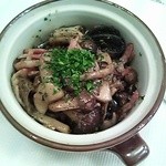 エスカルゴのガーリックバターソテー