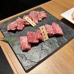 和牛焼肉ブラックホール - 