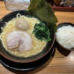 横浜家系ラーメン 横浜道 - 