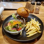 ハンバーグ家 シゲゾウ - 料理写真: