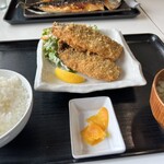 魚屋食堂 勝浦 - 