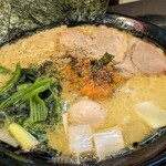 極味家 - ラーメン　+無料チャーシュー