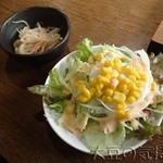 焼肉×もつ鍋 二子玉川 蔵月 - ナムルと野菜サラダ