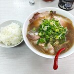 ラーメン専門店 大輝 - ご飯小とチャーシュー麺　１２００円税込