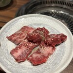 Sumibi Yakiniku Kourakuen - 