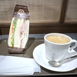 Sam maruku kafe - ◆選べるサンドウイッチセット(520円）・サンドは「パストラミポーク＆野菜サンド」、ドリンクは「珈琲」を。 通常サンドは370円、珈琲は300円ですから、お得。♪