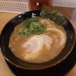 230532195 - あっさりとんこつラーメン　950円