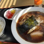 竹岡らーめん - 料理写真: