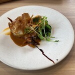 Lumos - メイン：青森県産真ダラとツブ貝の包み焼き　海老のソース