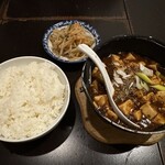 遼順茶楼 - ライスセット＠275 麻婆豆腐＠715