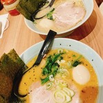 横浜家系ラーメン 銀家 - 