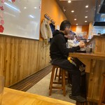 夢みてなんぼ - 店内